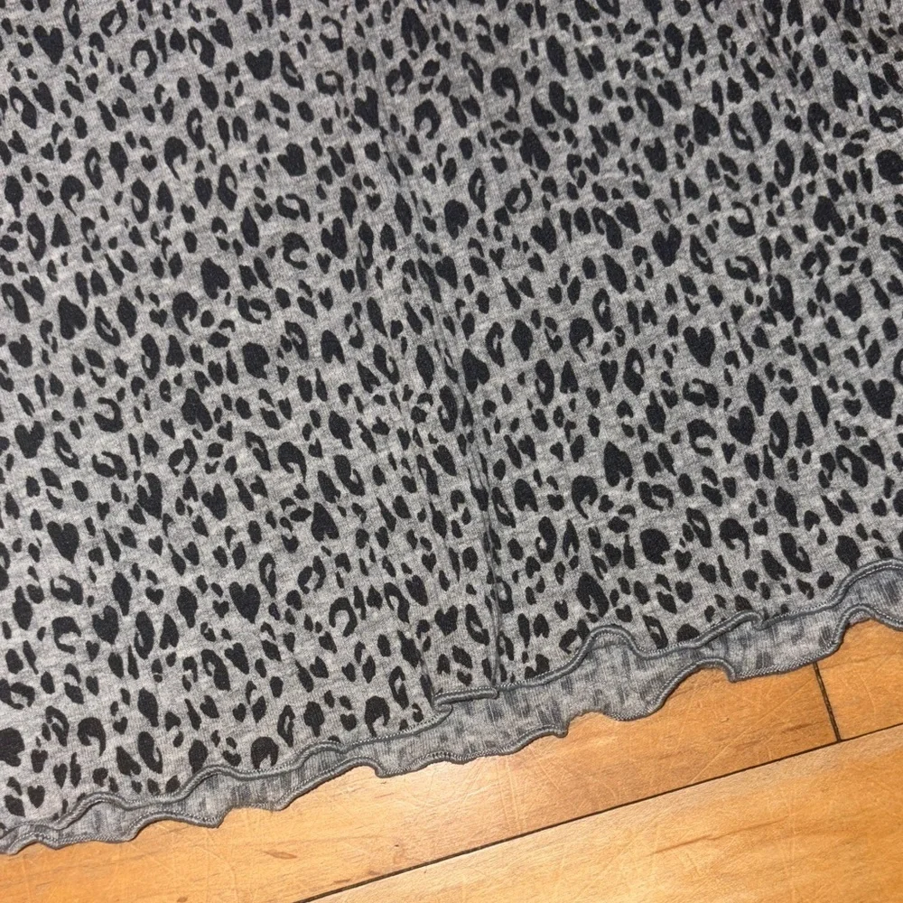 Old Navy Leopard Print Long Sleeve Tee